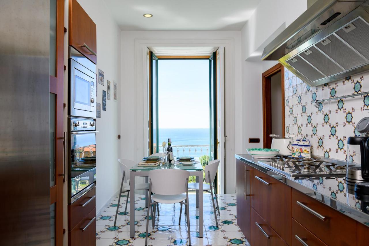 Amalfi Coast Family Luxury Suite Vietri Dış mekan fotoğraf