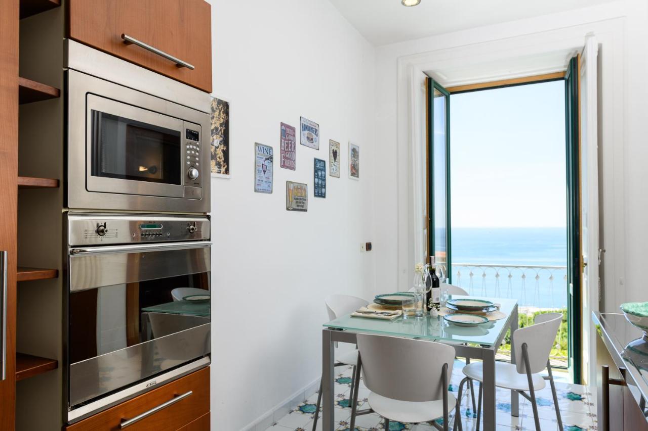 Amalfi Coast Family Luxury Suite Vietri Dış mekan fotoğraf